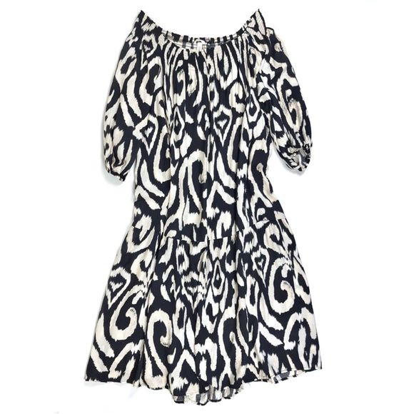 H&M Dresses & Skirts - NWT H&M Oversized Off The Shoulder Maxi Dress Geometric Black White Plus Size 2X